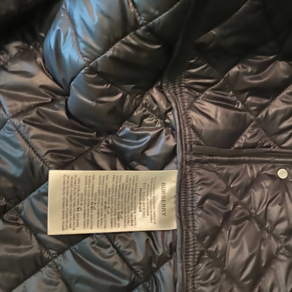 Mixed Media Burberry Quilted Fall Jacket - Picture 6 of 6